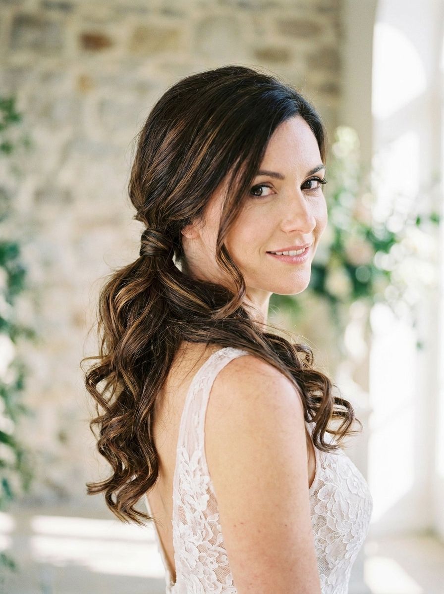 Tiefer Pferdeschwanz mit Locken - Locken Frisuren Hochzeit